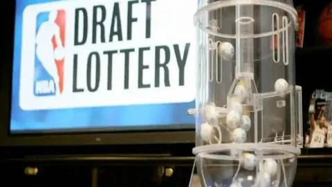 马刺临时主帅强调提升对抗力，誓不低头迎挑战